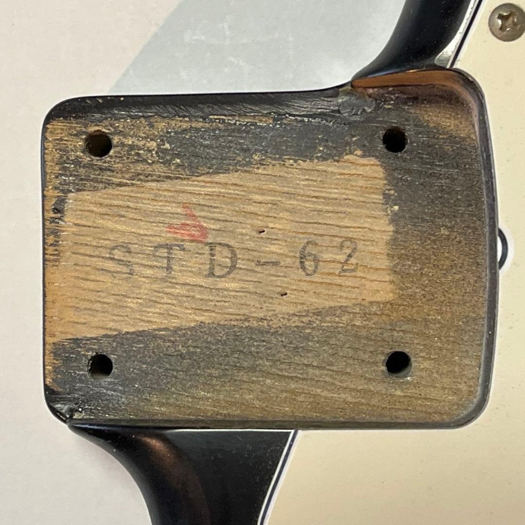 FENDER JAPAN ストラトキャスター