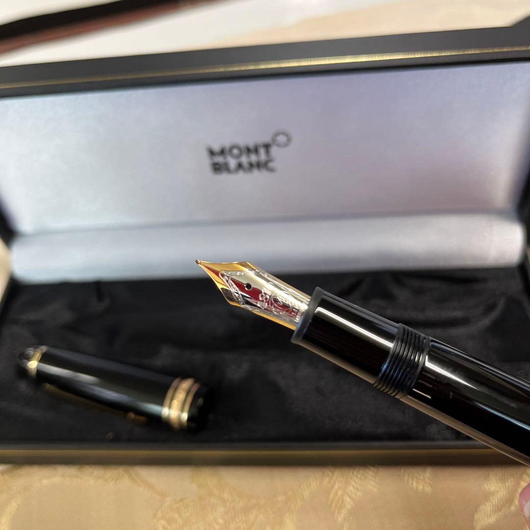 Montblanc ブラック 万年筆 専用ケース付き