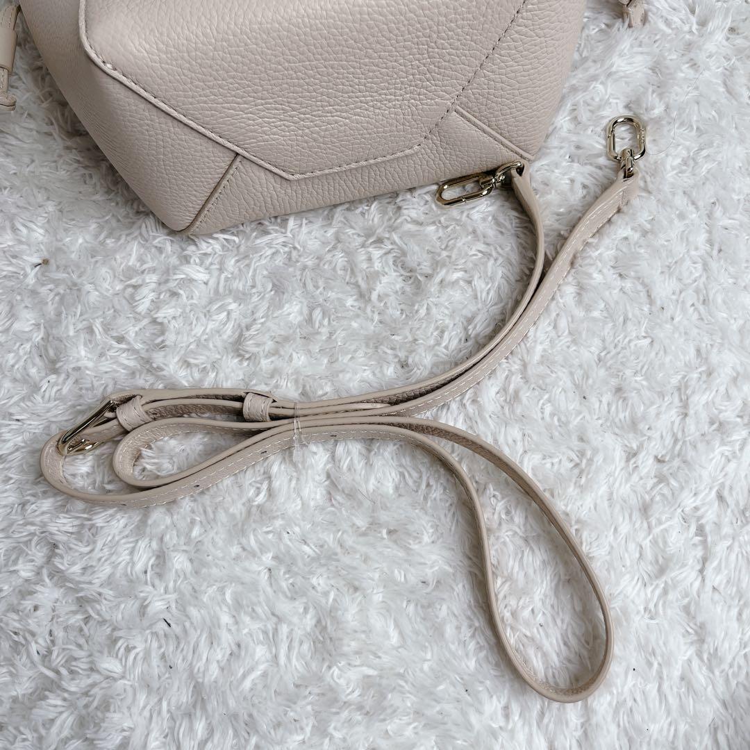 未使用級 フルラ ネット 現行 2way ベ－ジュ ハンドバッグ ミニ レザー