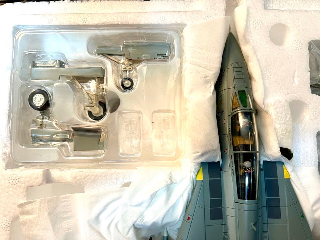 ホビーマスター 1/72 F-14A トムキャット ブラックナイツ 1999