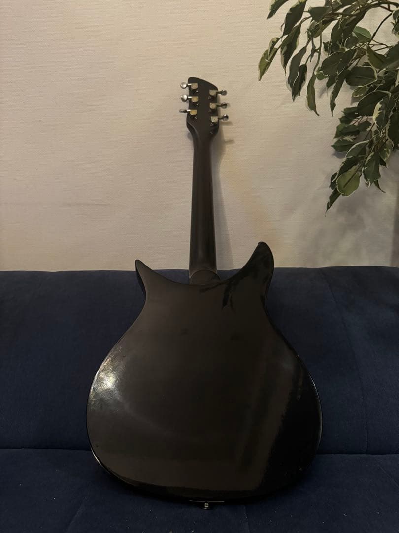 か*）様 Rickenbackerタイプ ノーブランド 中古　ジャンク