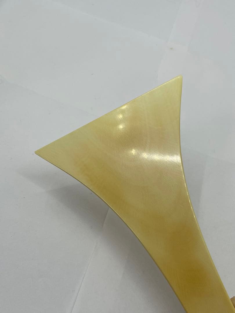 ヴィンテージ  天然素材　バチ　重さ約　112.5g　#724