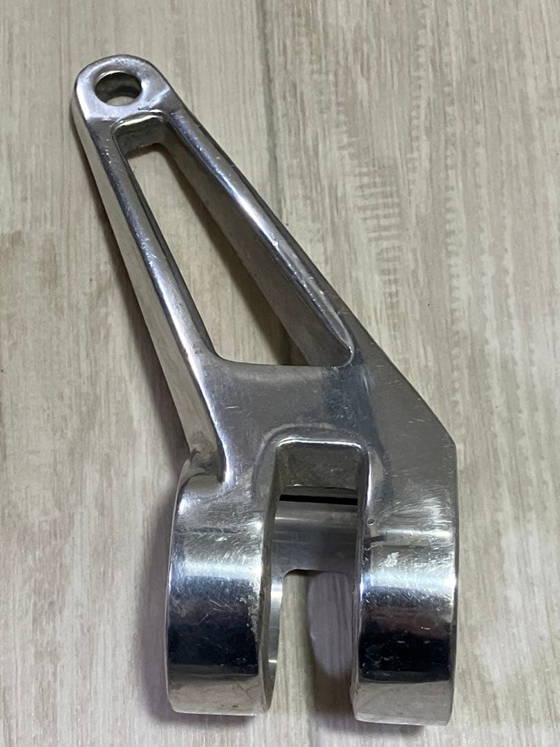 WM ダブルエム ウェリントン　バイク用　ライトステー　38パイ　C8