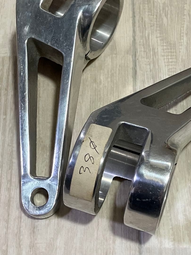 WM ダブルエム ウェリントン　バイク用　ライトステー　38パイ　C8