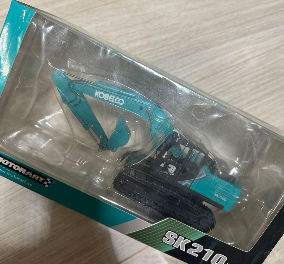 大セール　KOBELCO SK210LC 1/50スケール　【新品未開封】
