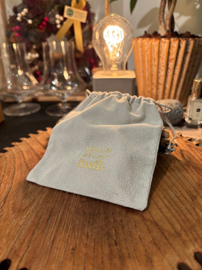 『ミキサー車』buffフェザーネックレス