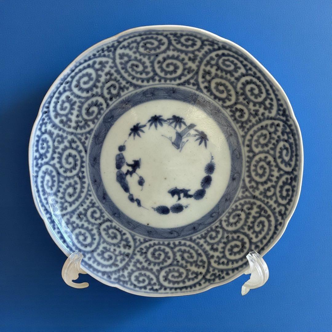 伊万里 有田 染付 印判手 輪花小皿 蛸唐草 見返し蓮弁帯 見込 竹葉 花枝