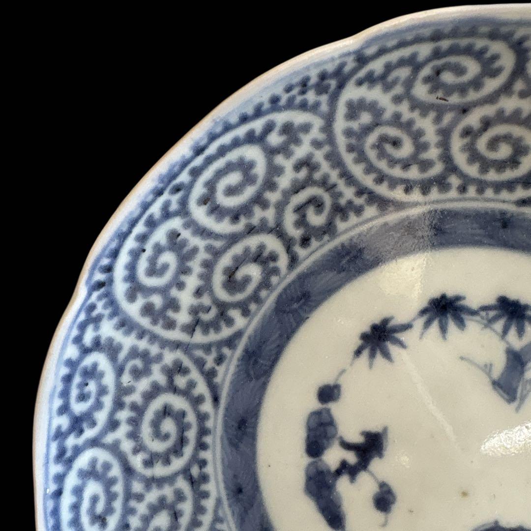 伊万里 有田 染付 印判手 輪花小皿 蛸唐草 見返し蓮弁帯 見込 竹葉 花枝