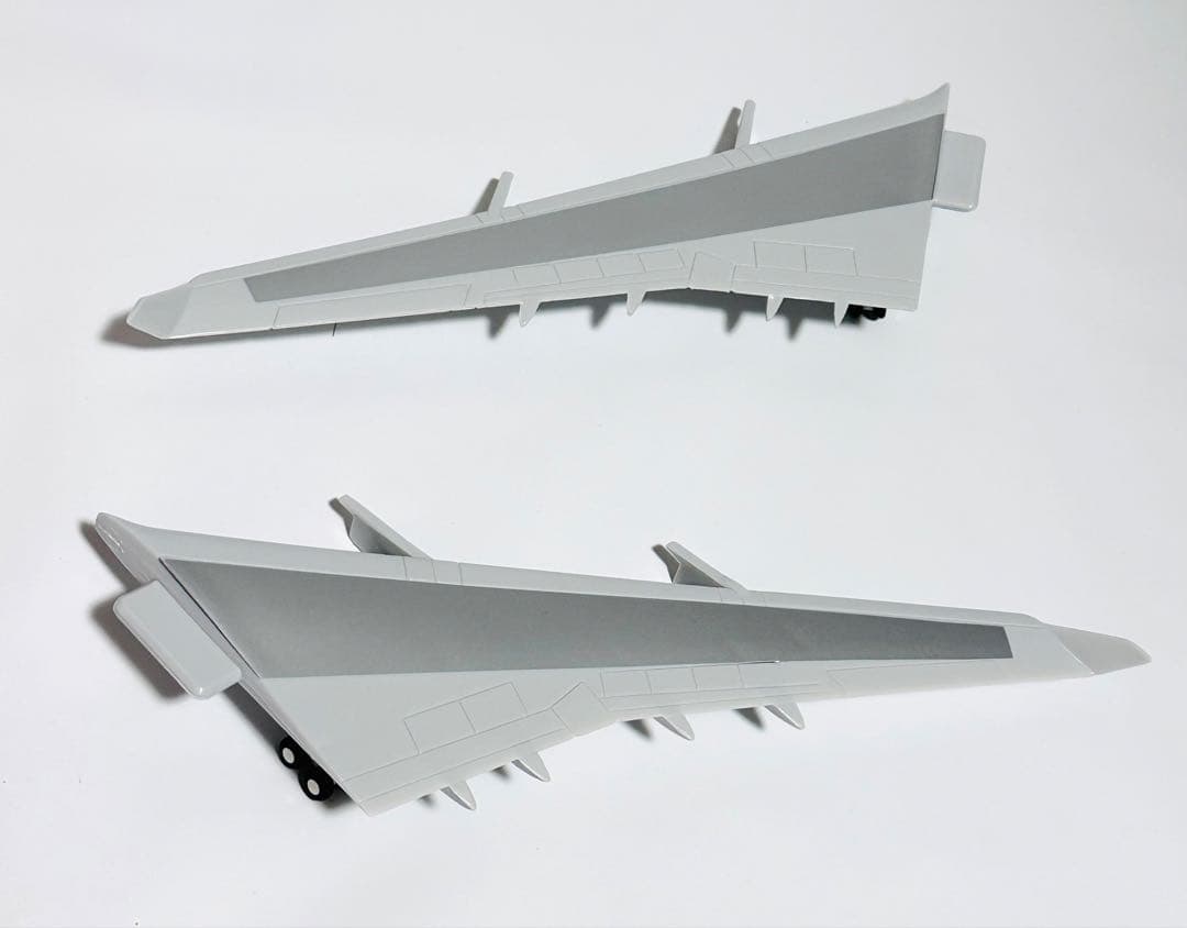 クロスウイング 1/200 B747-400 日本政府専用機