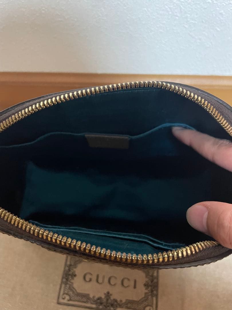 GUCCI レディースショルダーバッグ【最終お値下げ価格】