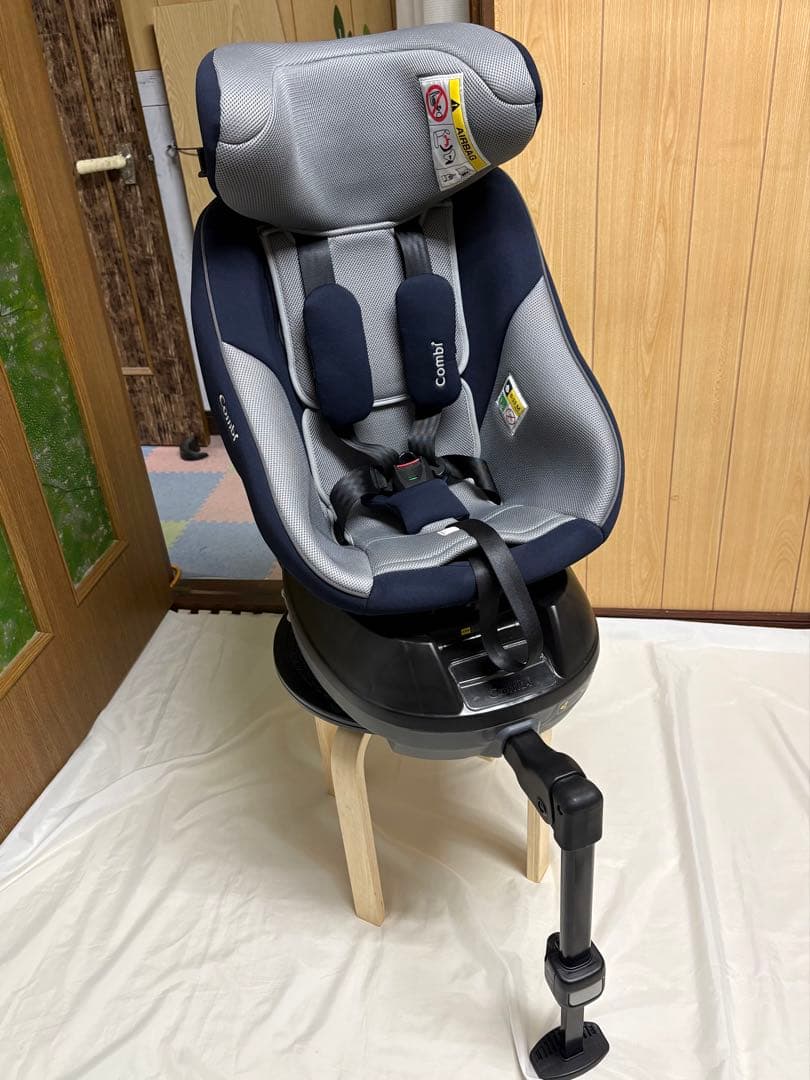 コンビ クルムーヴアドバンス ISOFIX エッグショック チャイルドシート 美