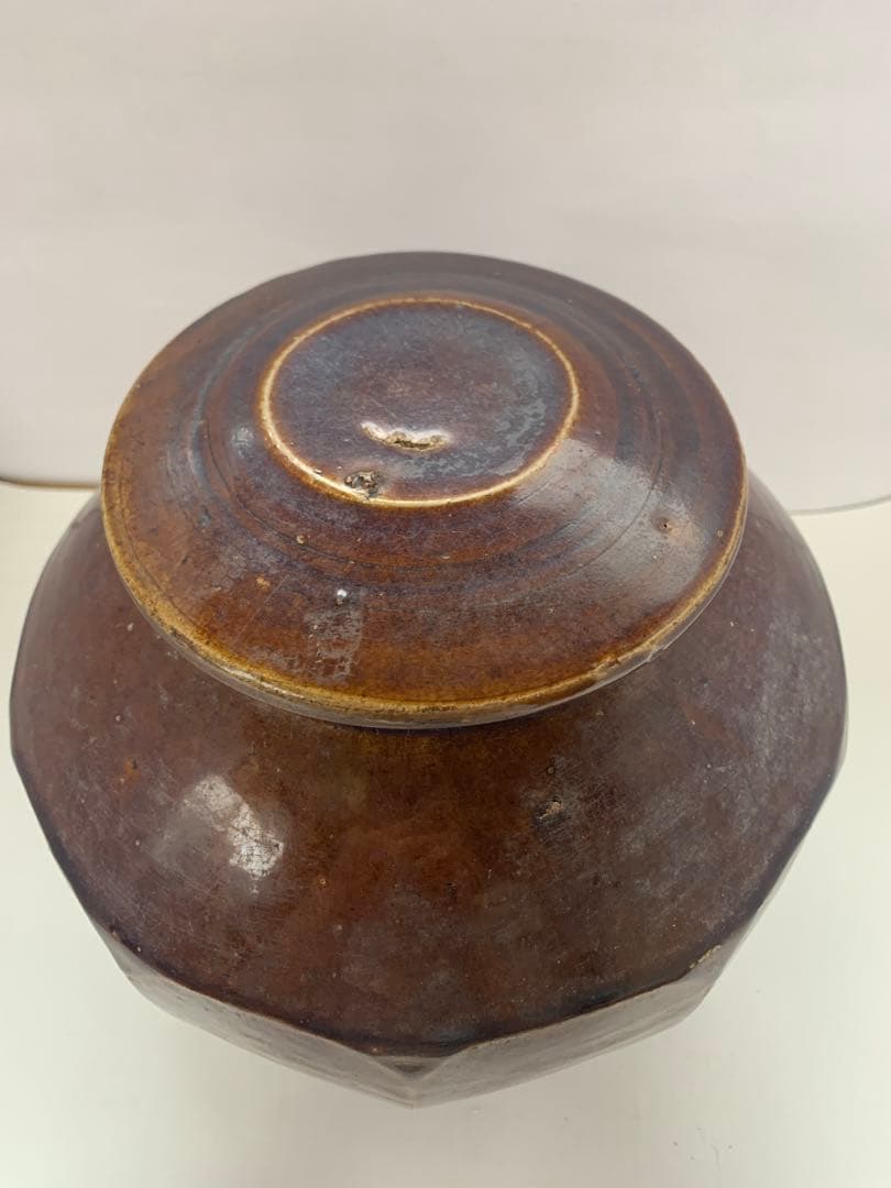 李朝　飴釉　茶色 陶器 八角形 蓋付き壺　送料込み