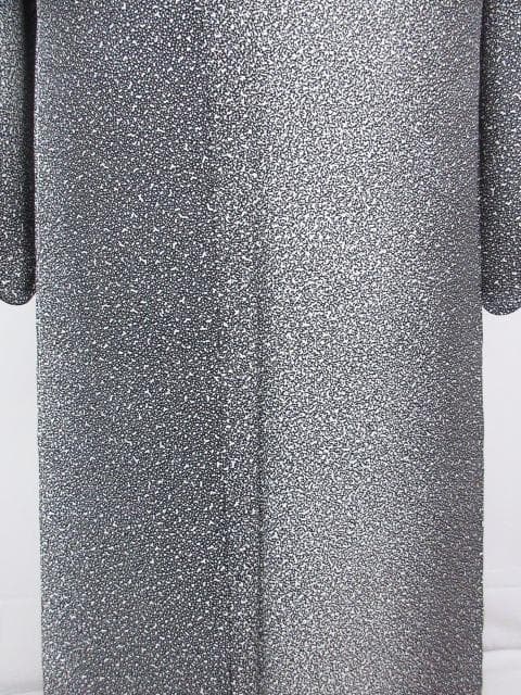 新古品！美品＊黒＆白＊たたき染め＊タテ柄＊粋＆モダン＊着物＊１６１ｃｍ＊裄６５