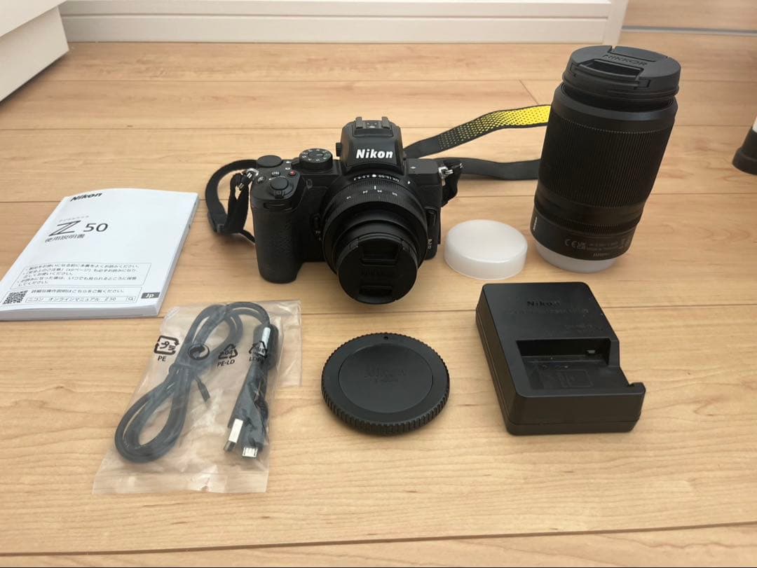 Nikon Z 50 ダブルズームキットメモリーカード付き