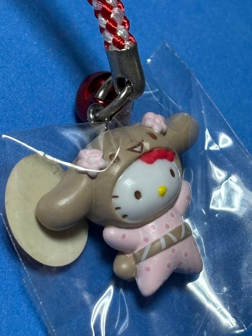 ハローキティ　かぶりんぼ　シナモロールモカ　根付け　サンリオピューロランド限定