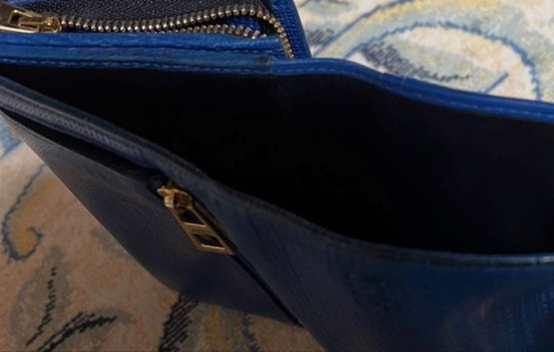 【sale】LOEWE ロエベ高級財布　ブルー　美品