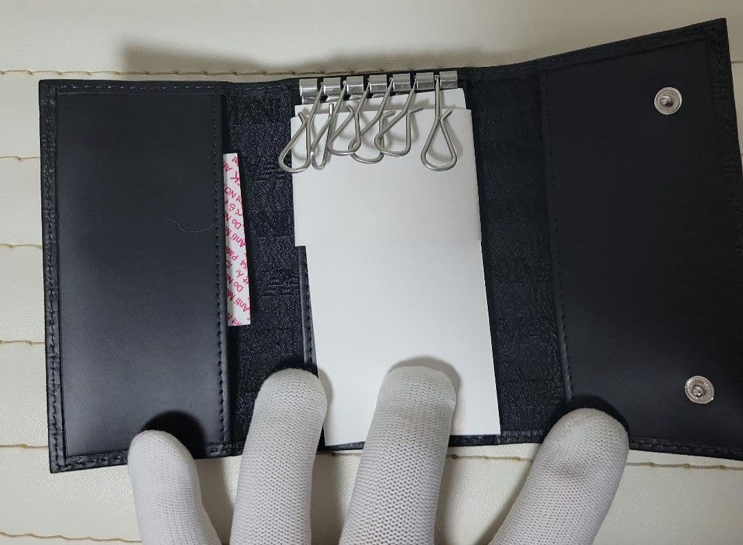 EMPORIO ARMANI ブラック レザー キーケース6連