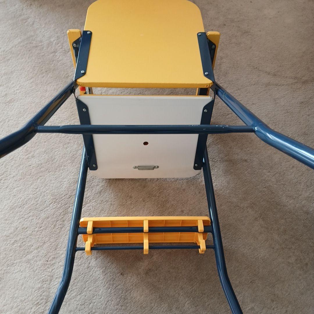 ベビーチェア 子供椅子 ハイチェア 家具 ビニール 黄色 ポップ 昭和 レトロ