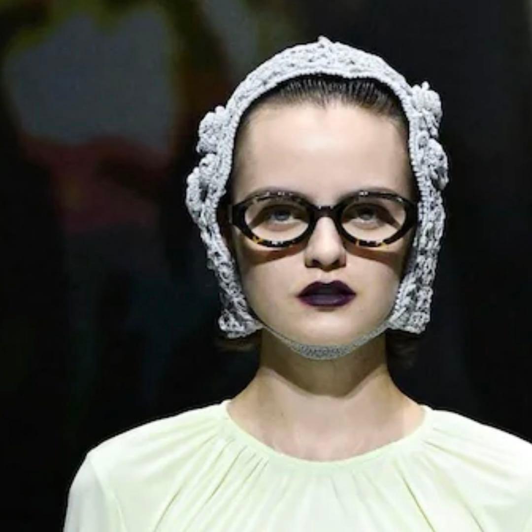 【FETICO】HAND-KNITTED ROSE BEANIE