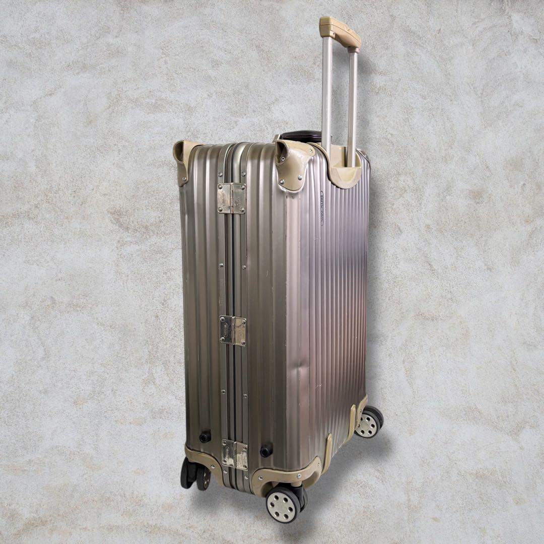 リモワ トパーズ 4輪 キャリーケース チタン 64L 大容量