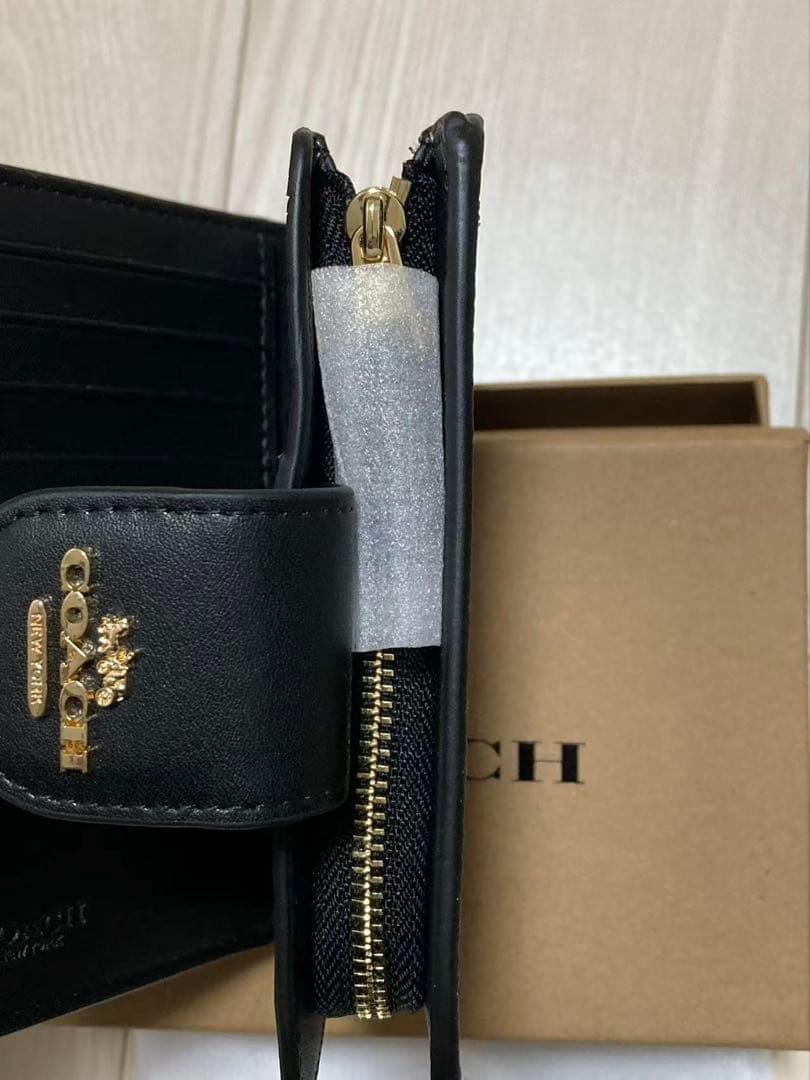 COACH コーチ 二つ折り財布 新品・未使用