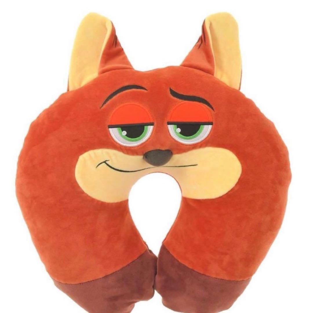 ズートピア　ニック　ネックピロ　ディズニーストア