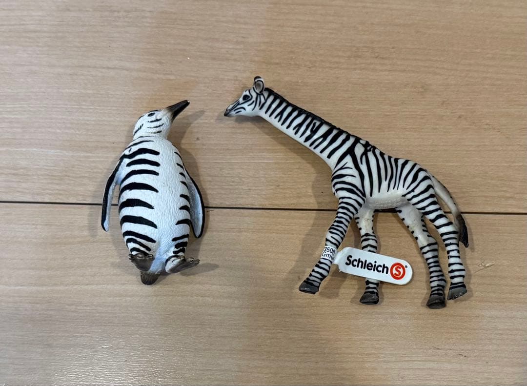 シュライヒ shleich 75周年限定品　動物　キリン　ペンギン　ゼブラ柄