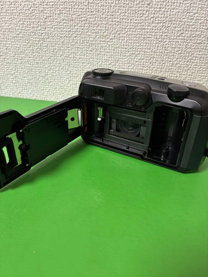 vampireとなります。 コンパクトフィルムカメラ ESPIO 160