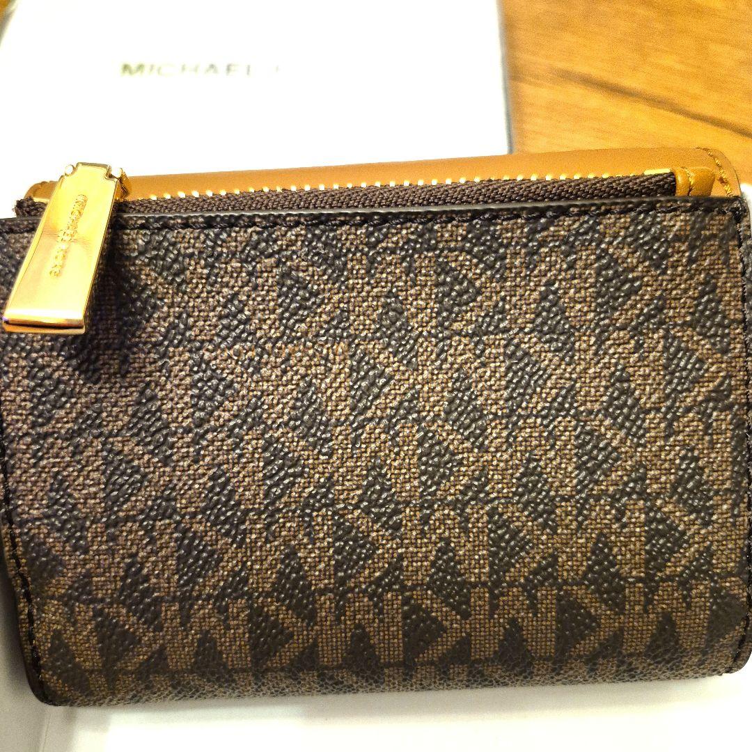 未使用、新品　　MICHAEL KORS 三つ折り財布 ブラウン