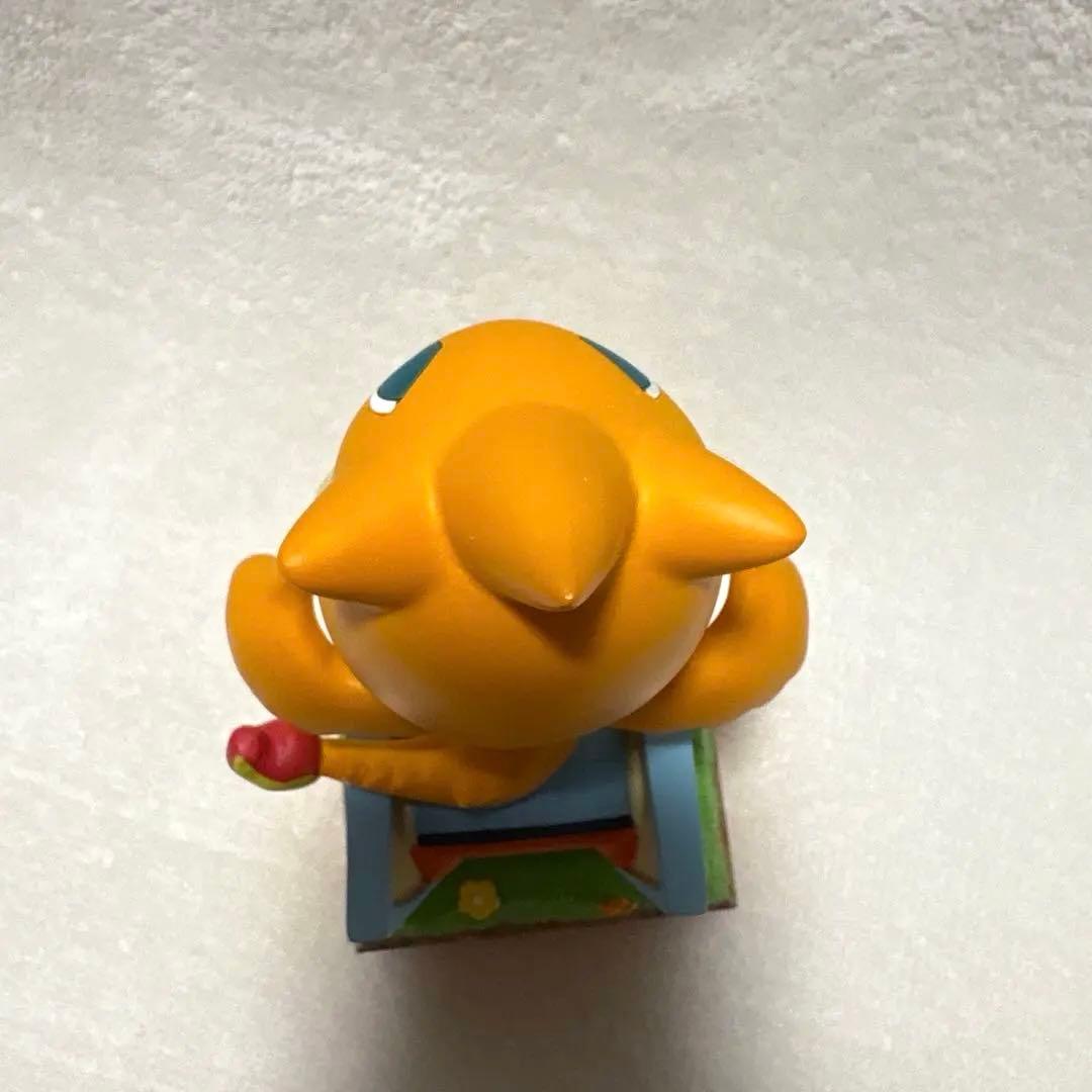 ポケモンセンター限定　メガトウキョー　オルゴール　ポンチョを着たピカチュウ