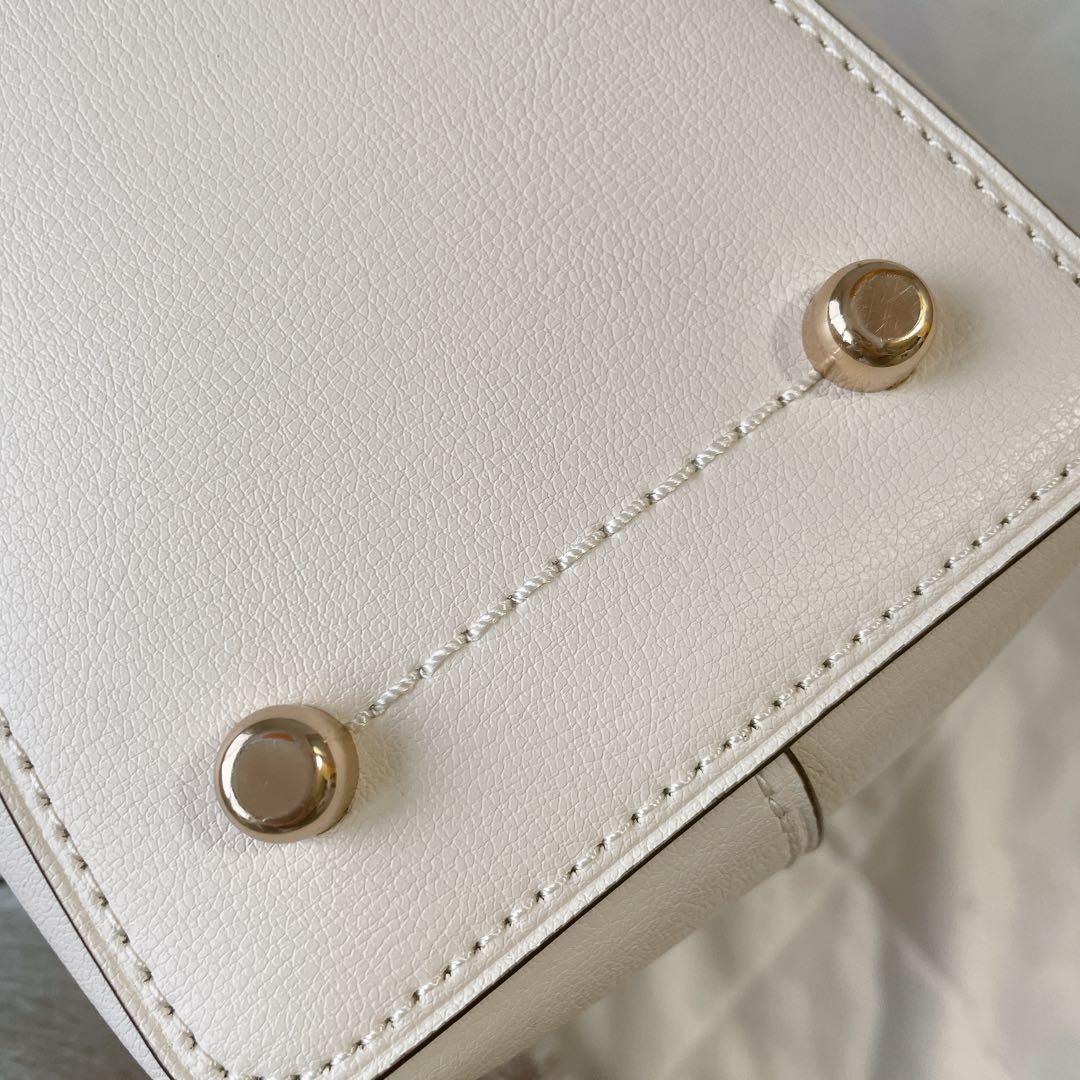 COACH ショルダーバッグ ホワイト 中型