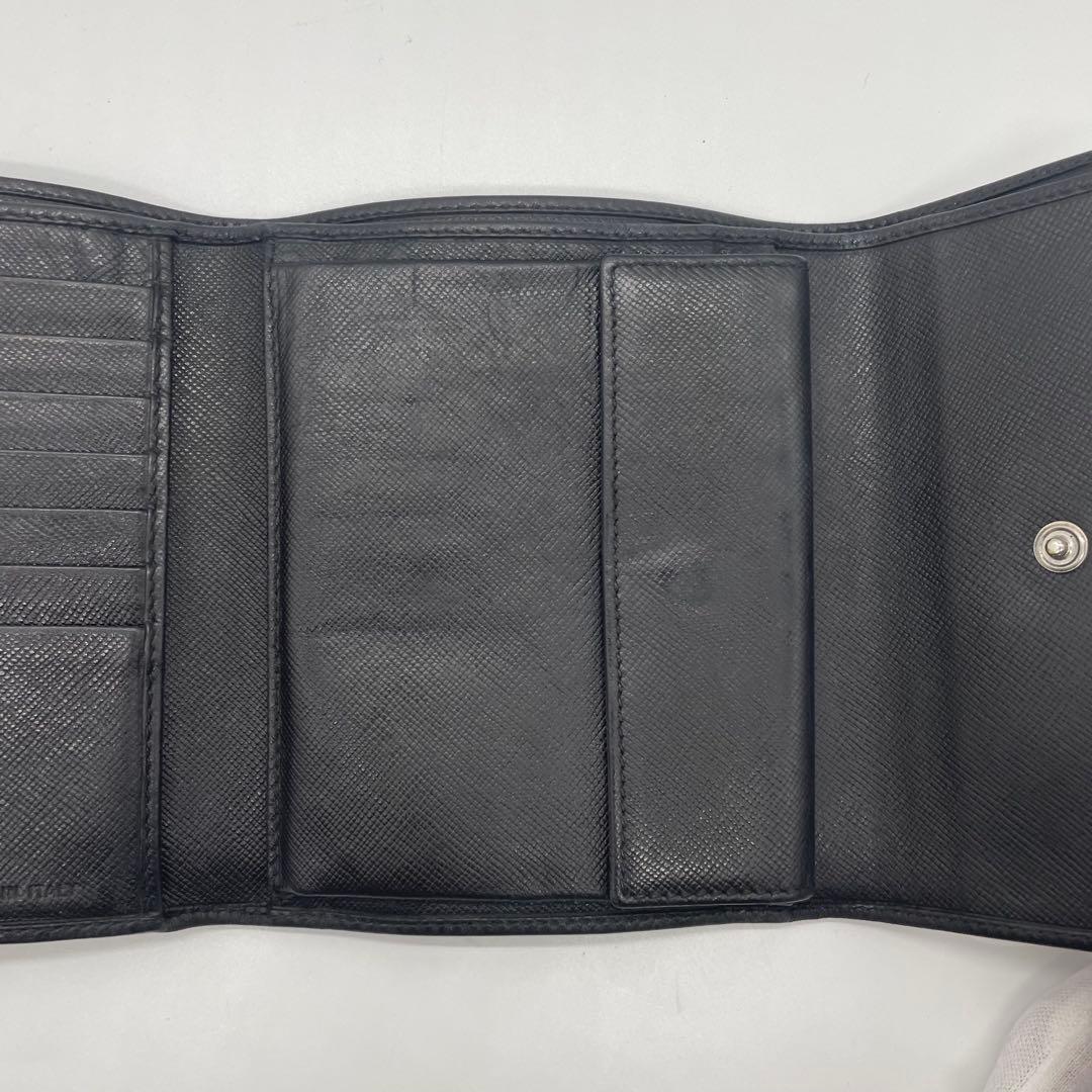 【美品】 PRADA プラダ サフィアーノレザー 折り財布 ブラック w4