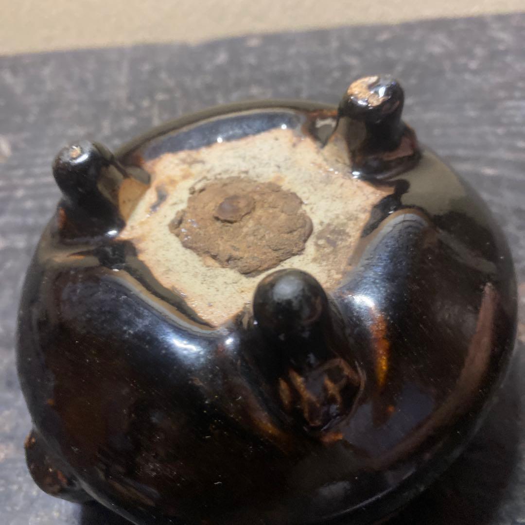 中国古玩　三つ足黒釉香炉7cm11cm