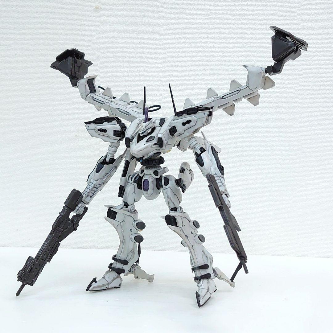 コトブキヤ アーマードコア　ラインアークホワイトグリント　プラモデル 完成