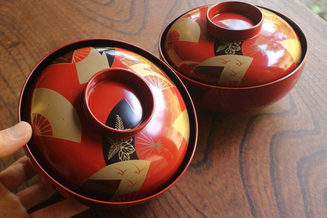 デッドストック！上質朱漆に優美な扇面蒔絵の映える煮物椀2点（検輪島塗雑煮椀