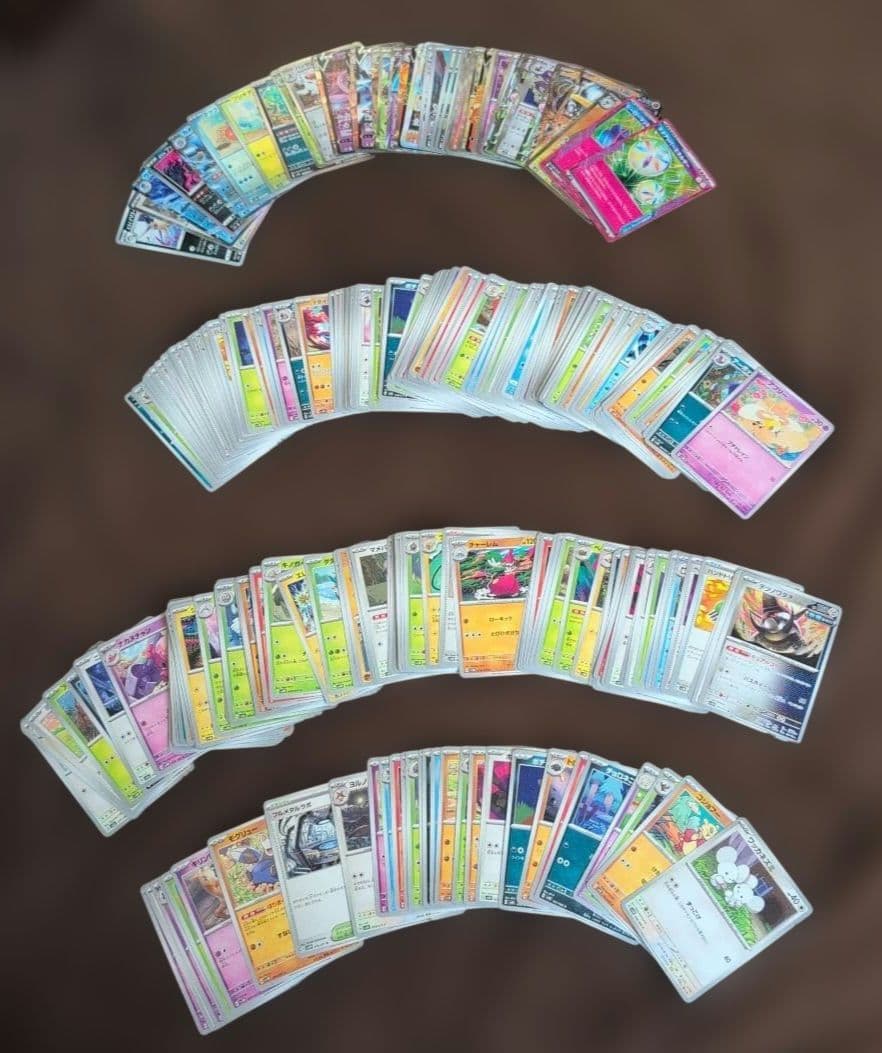 ポケモンカード296枚　（ノーマル？247枚　キラキラ入り49枚）