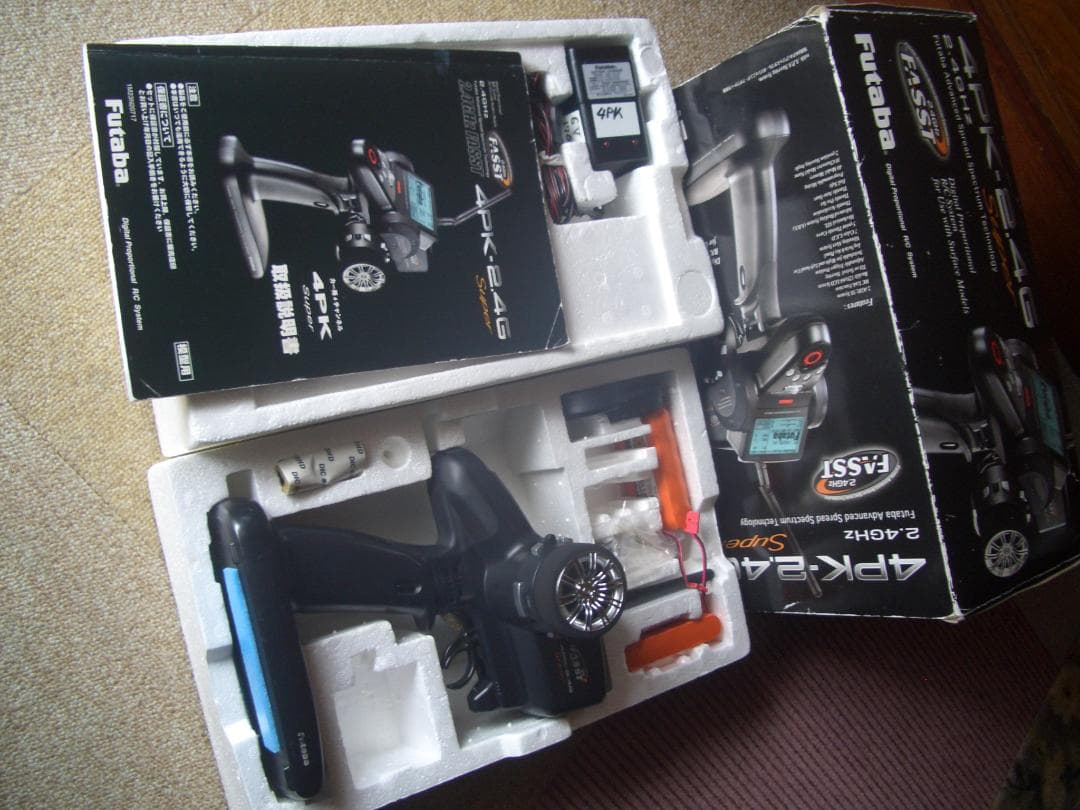 Futaba 4PKS-2.4G super多機能プロポ　セット