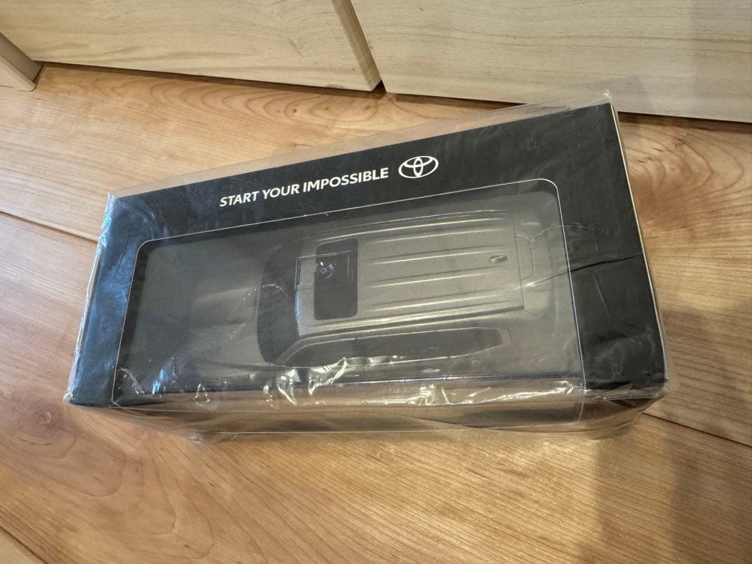 ランドクルーザー ミニカー 1/30スケール ダイキャスト製