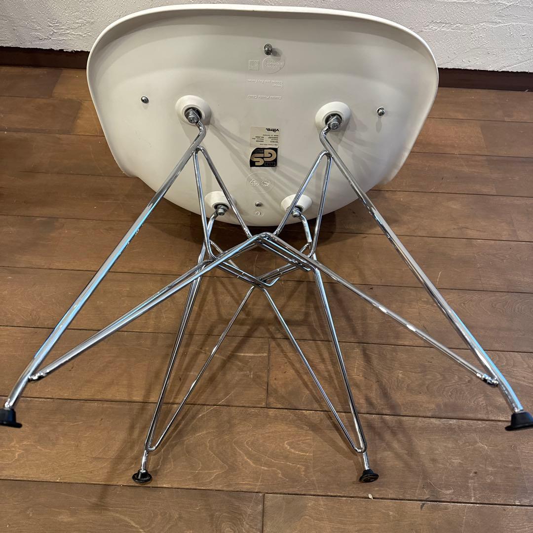 Vitra イームズ サイドシェルチェア DAW