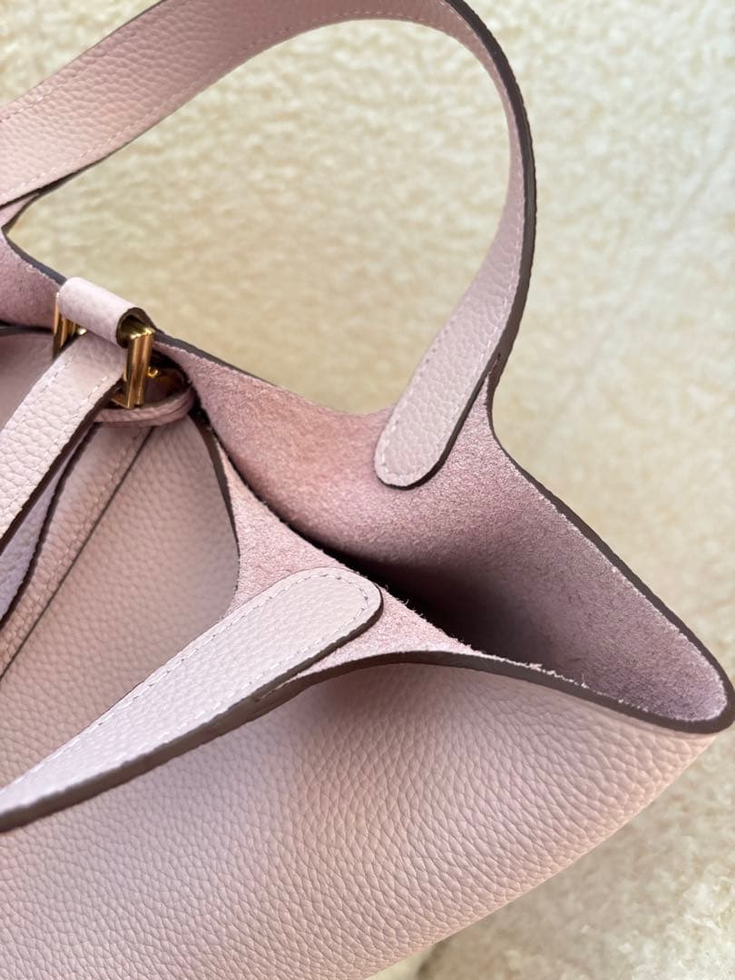 新品未使用レザーバッグ　ピンク