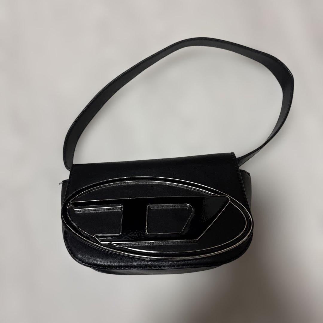 ディーゼル ブラックショルダーバッグ