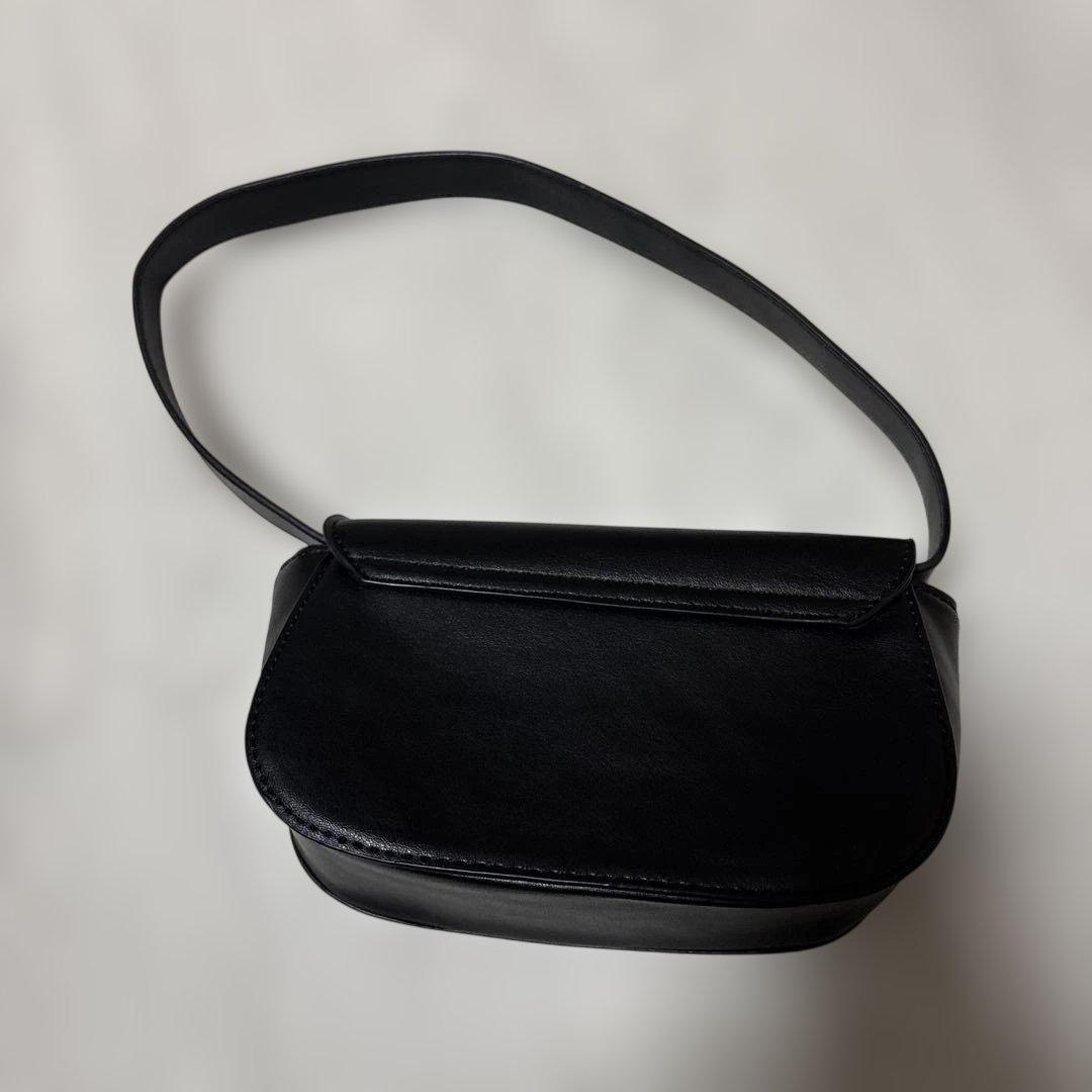 ディーゼル ブラックショルダーバッグ