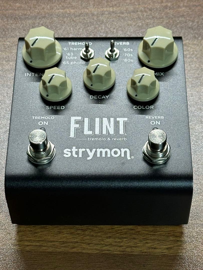 Strymon FLINT V2 トレモロ・リバーブ