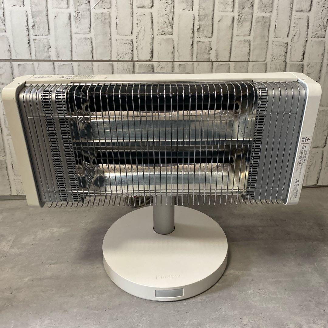 DAIKIN ダイキン 遠赤外線暖房機 セラムヒート　ERFT11VS