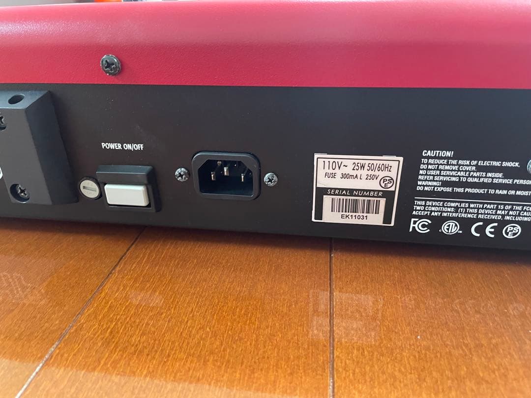 【美品】Nord Electro 4 HP 専用ケース付き