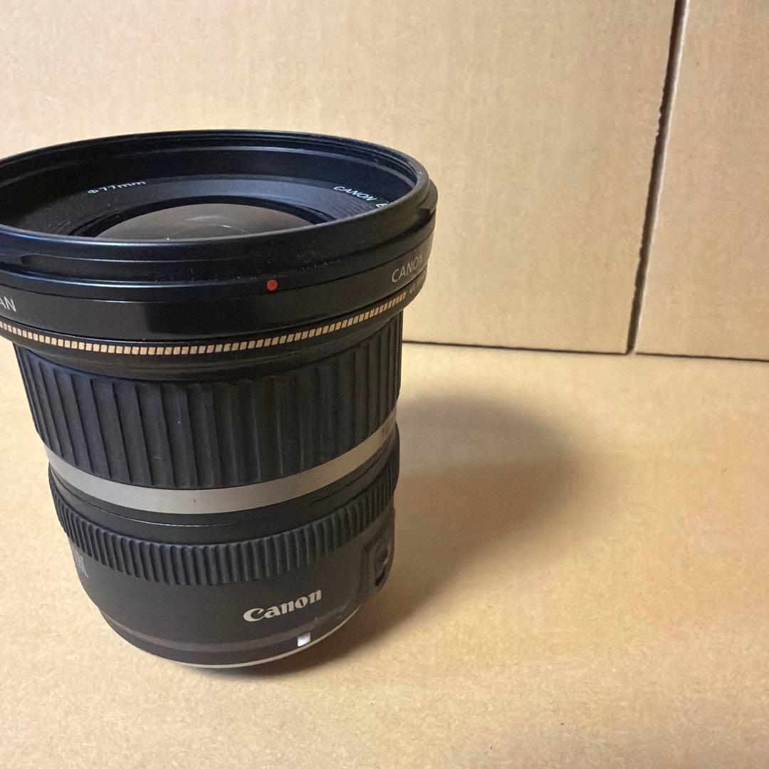 Canon EF-S 10-22mm f/3.5-4.5 USM ①