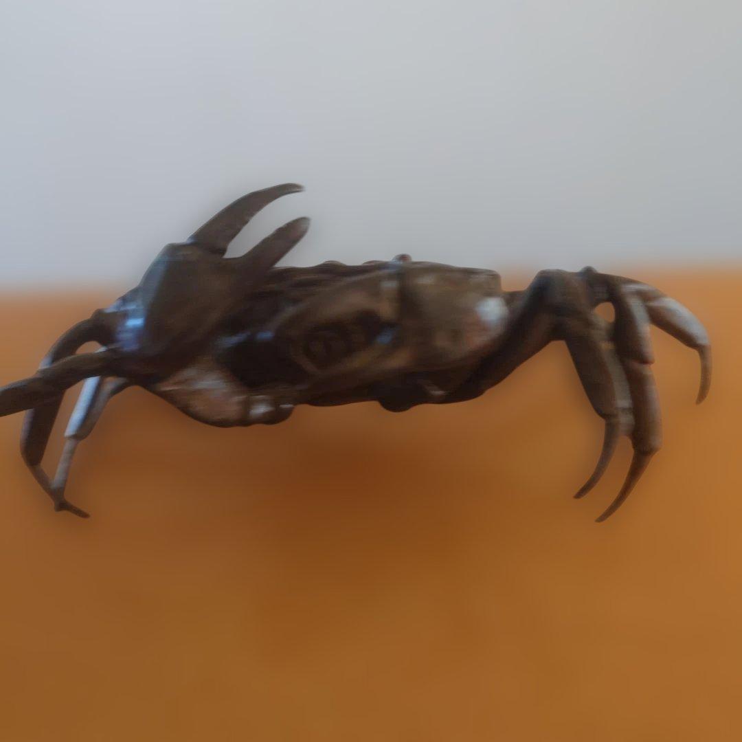 銅製 　自在　蟹　在銘