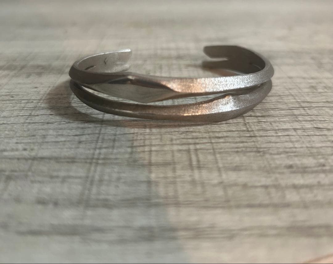 gajumaru art craft シルバーバングル 専用ケース付き