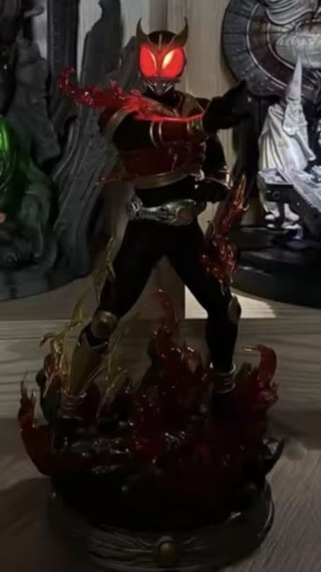 仮面ライダー　クウガ　フィギュア