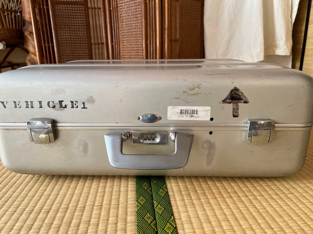 ゼロハリバートン　アルミトラベルケース